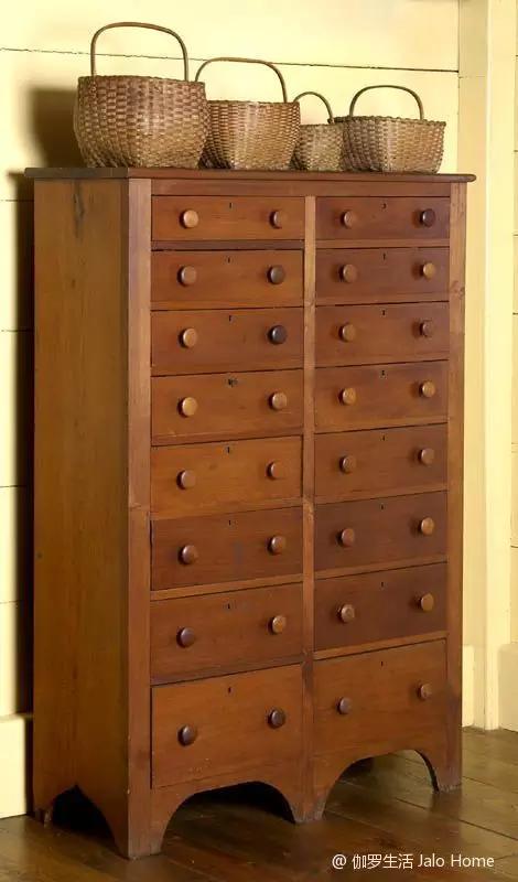 先别谈造型、色彩，家具首先是老朋友，是你的情感在家里的寄托