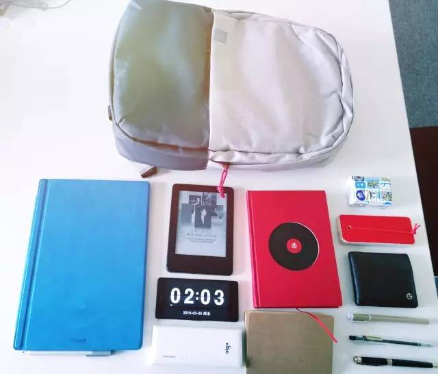 一加explorer双肩包测评视频,一加双肩包开箱视频