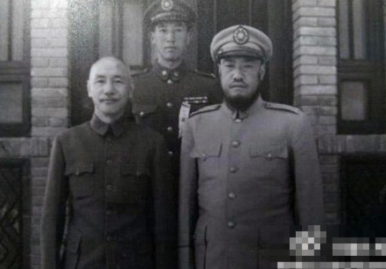 首颗原*弹子**将爆炸,核爆区突现蒋介石残余部队,周总理直接一句话