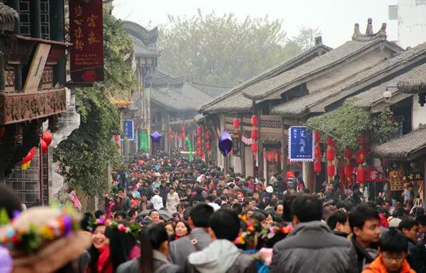 成都首个破亿的区,成都龙泉驿的发展