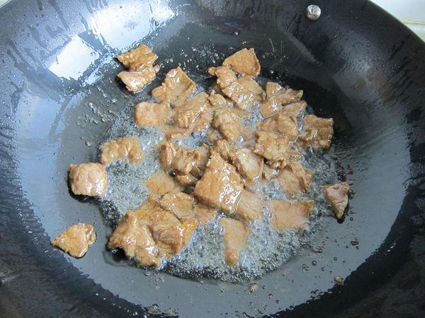 菠萝牛肉的切法,菠萝牛肉怎样让牛肉嫩