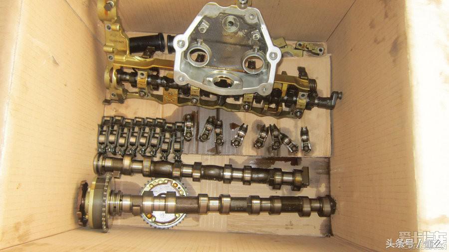 宝马320I大修发动机解决严重烧机油、冒蓝烟、尾气发臭问题