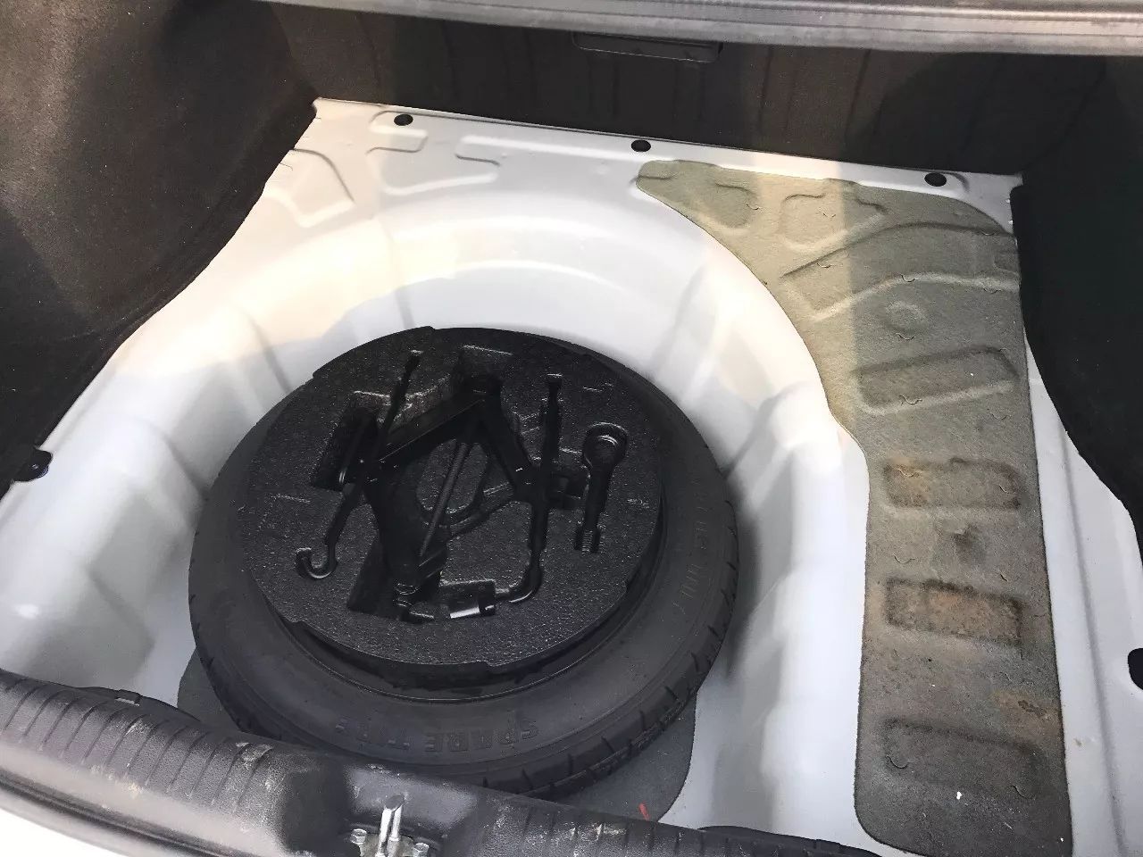 现代伊兰特elantra1.5自吸,现代朗动和伊兰特的区别