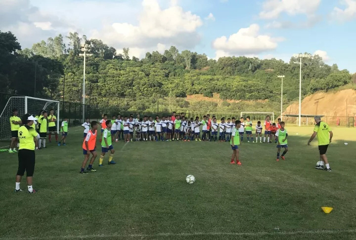 青训足球寒假训练营,足协精英训练营