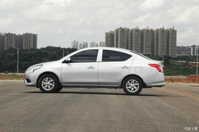 日产阳光——为何它从月销两万到月销一千？看完后，你会说：该！