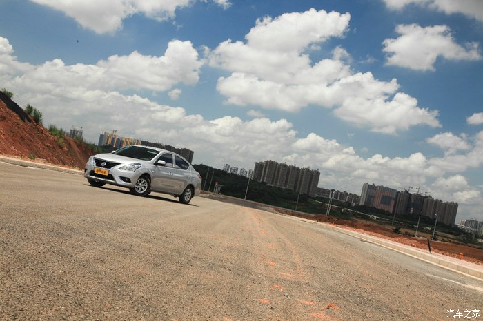 日产阳光——为何它从月销两万到月销一千？看完后，你会说：该！