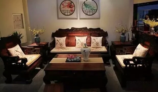 买红木家具怎么省钱,越想省钱的人越是冤枉钱花得多