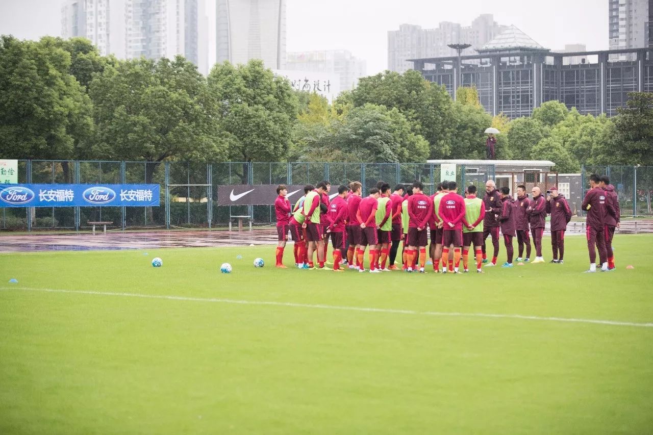 不坠青云志|临江合刃!U22男足迎战洪都拉斯海报出炉