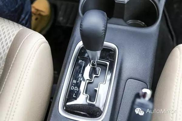 最新款三菱欧蓝德2.0试驾,三菱欧蓝德2.0l畅享版5座试驾