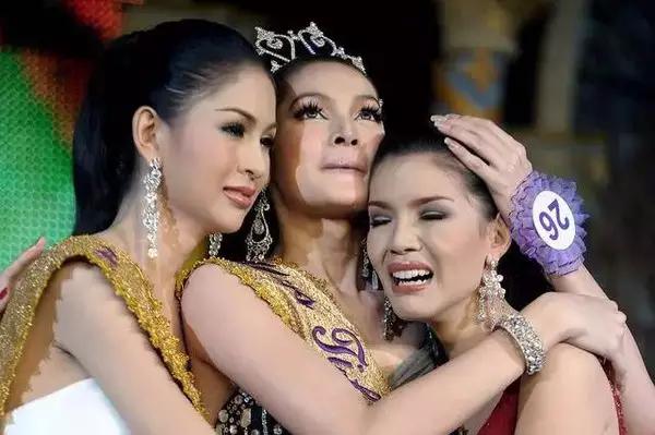 揭秘：真实的泰国人妖，昙花一现的美丽