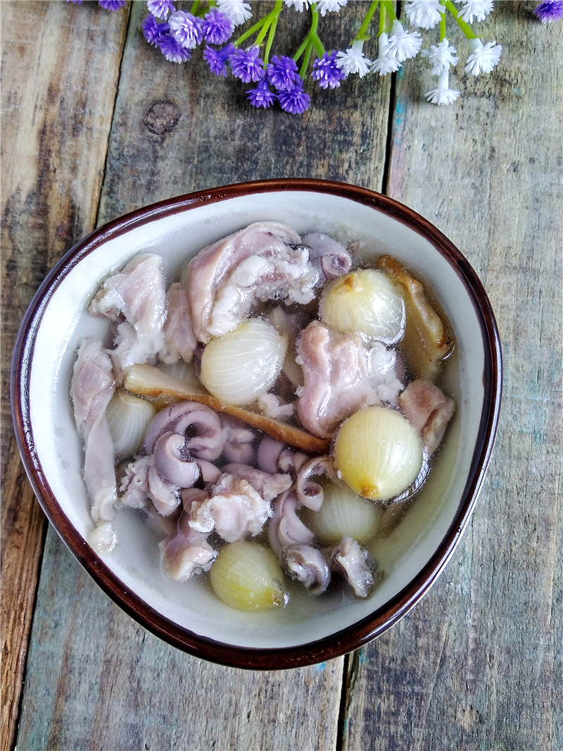 小朋友肚子疼，喝这碗汤，肚子再也不疼了，杀蛲虫效果好，不受罪