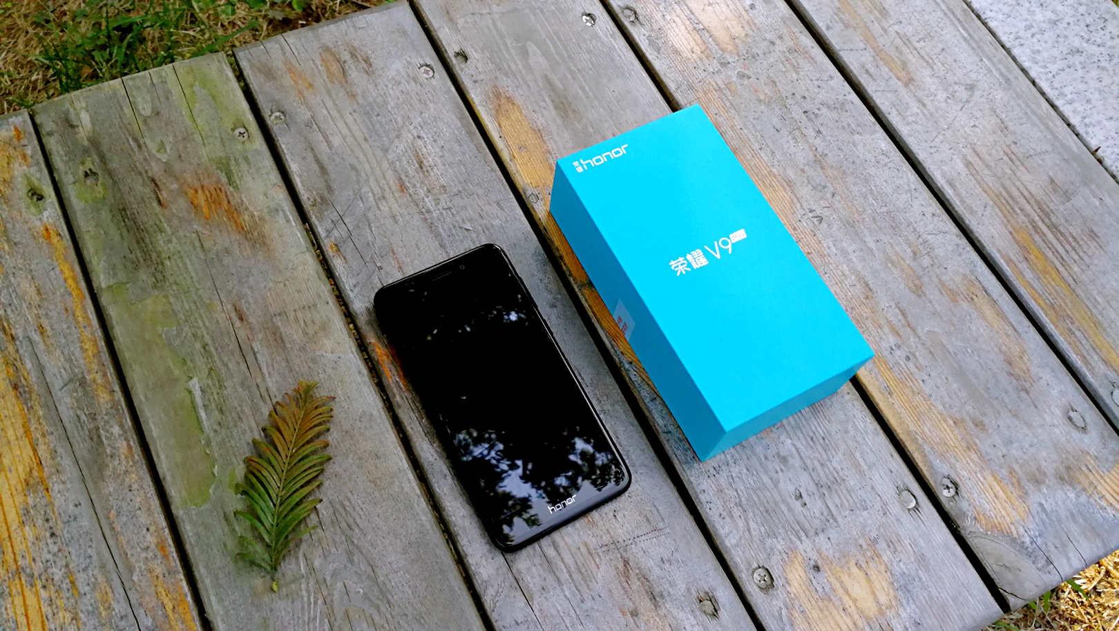 荣耀v9play评测,北欧极简风格设计要点