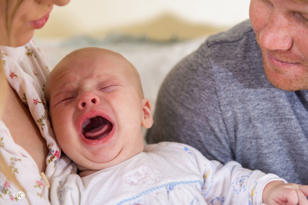 断奶要不要把涨奶吸空,断奶要不要把奶挤空