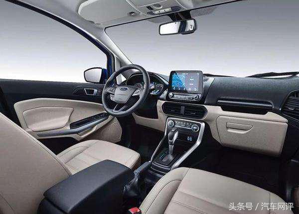 低价却有高实力试驾“搏”出小型SUV佼佼者的全新福特翼搏！