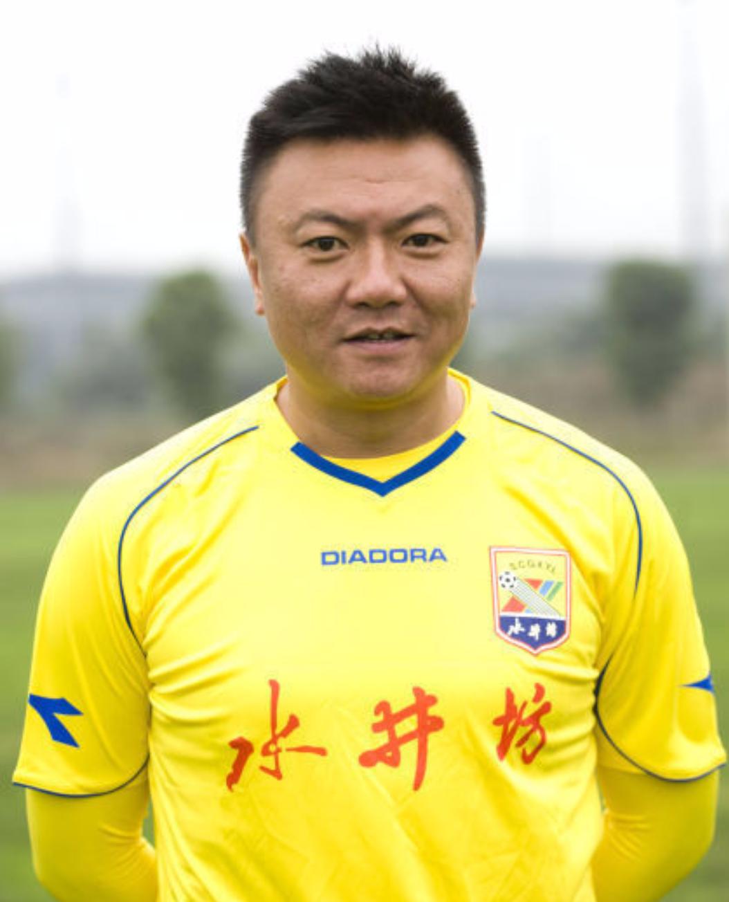 魏群中国足球名将传,老国脚魏群