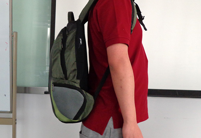 香奈儿gabrielle双肩包的背法,lvexcursion双肩包背法