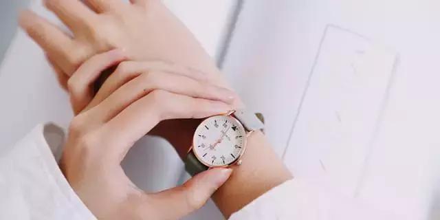 不吃土也能买的手机,运动手表推荐学生党高颜值