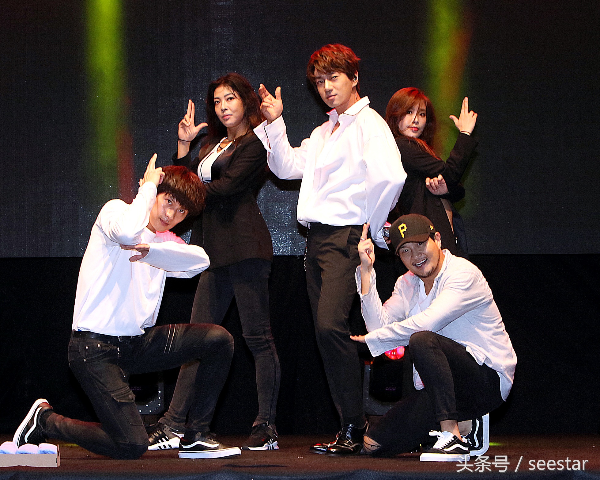 黄致列新闻当事人,黄致列拥抱歌迷