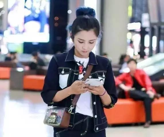 七宝哭何洁完整版,何洁照顾七宝