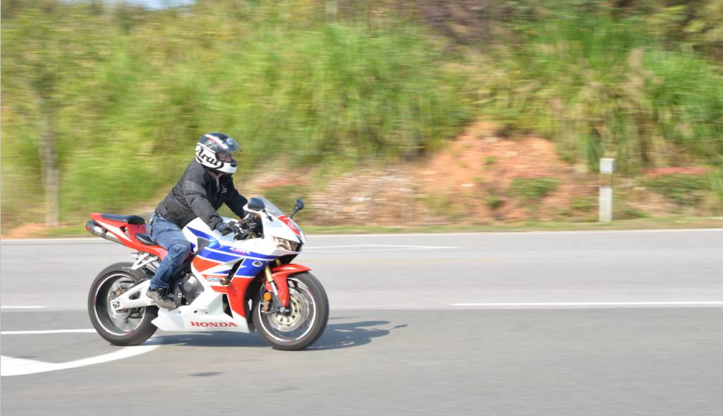 「国庆第7天」婺源又一大事发生，500铁骑进村赏秋