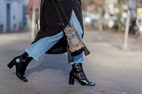 粗跟鞋怎么穿才显瘦 (显瘦女士粗跟鞋)