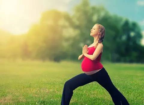 孕期要怎么做才不长妊娠纹,孕期如何做有利于生产