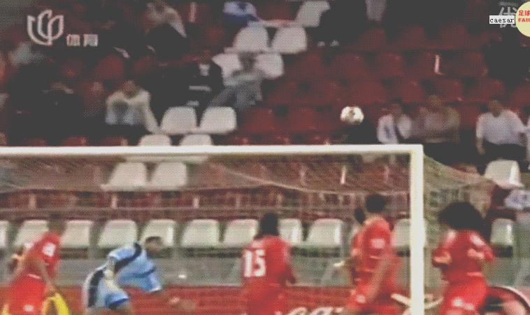 曾经比肩梅西的国足之星,梅西2005世青赛足球之星