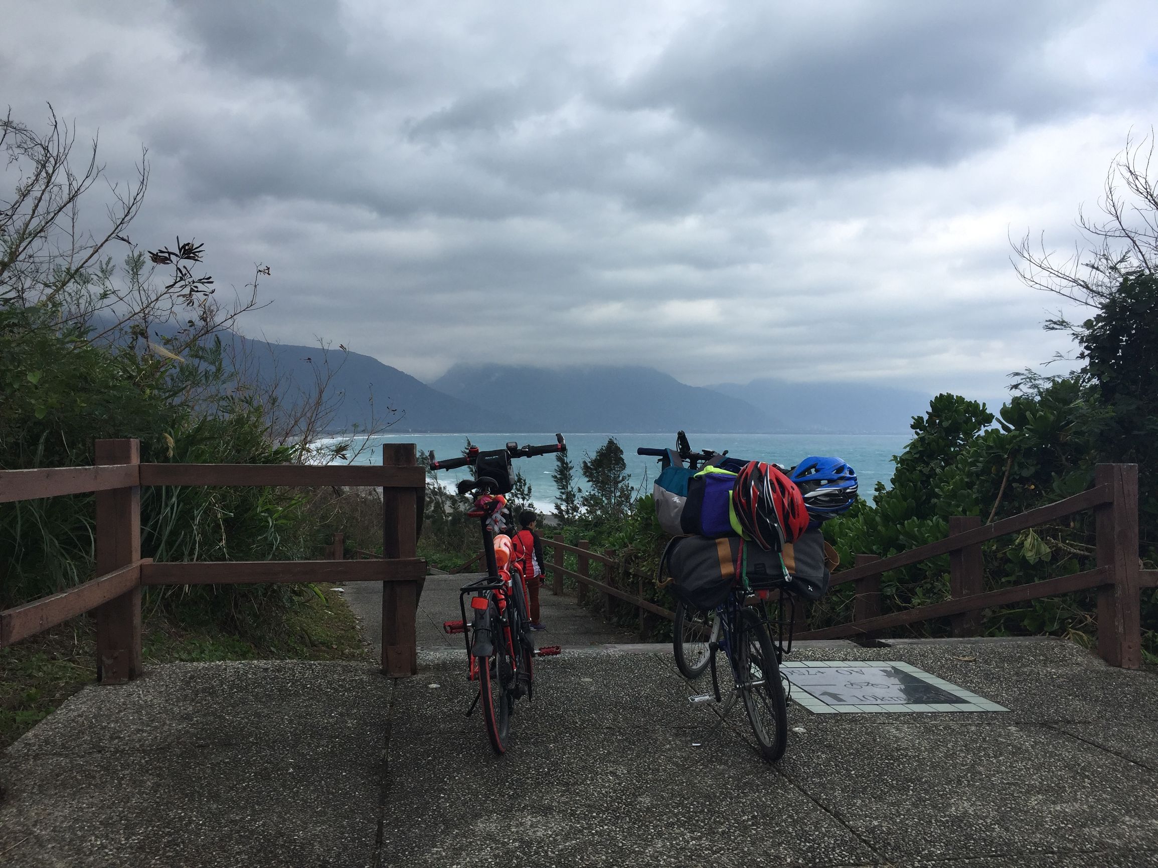 共享单车人人都能骑,共享单车人人都可以骑