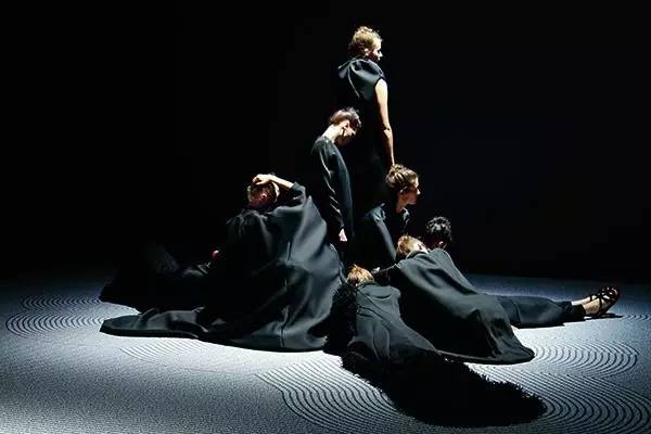 时尚衣服发展趋势,时尚界变化趋势