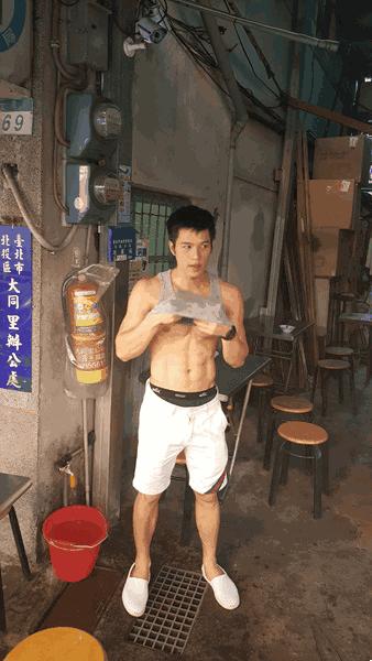 在这个看脸的社会民间男神们火了！