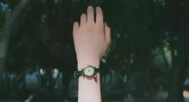 不吃土也能买的手机,运动手表推荐学生党高颜值