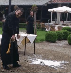 起泡酒三种开法,起泡酒怎么打开才会喷射