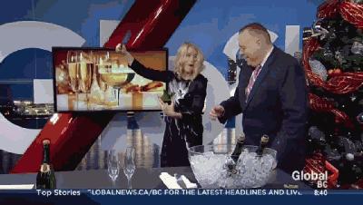 起泡酒如何打开不会喷,起泡酒的三种开法