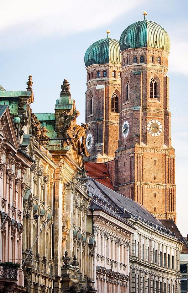 慕尼黑完整版多少分钟,慕尼黑空难详解