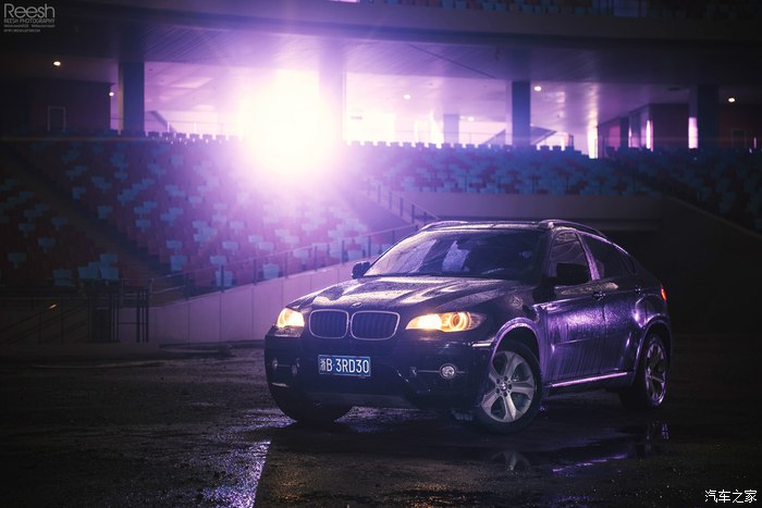 宝马X6，不谈性能如何！自驾遇上大雨还被拍成大片，颜值绝对够！