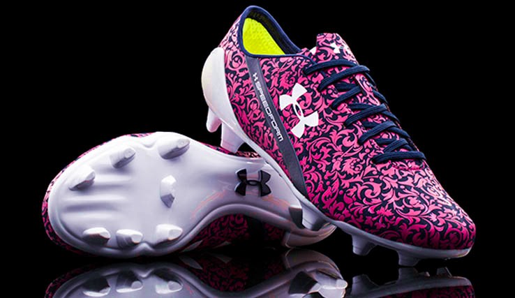 粉色足球鞋高帮全部都是粉红的,好看且实战好的足球鞋