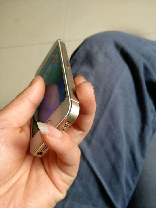 500块的苹果5se,500块的iphone手机