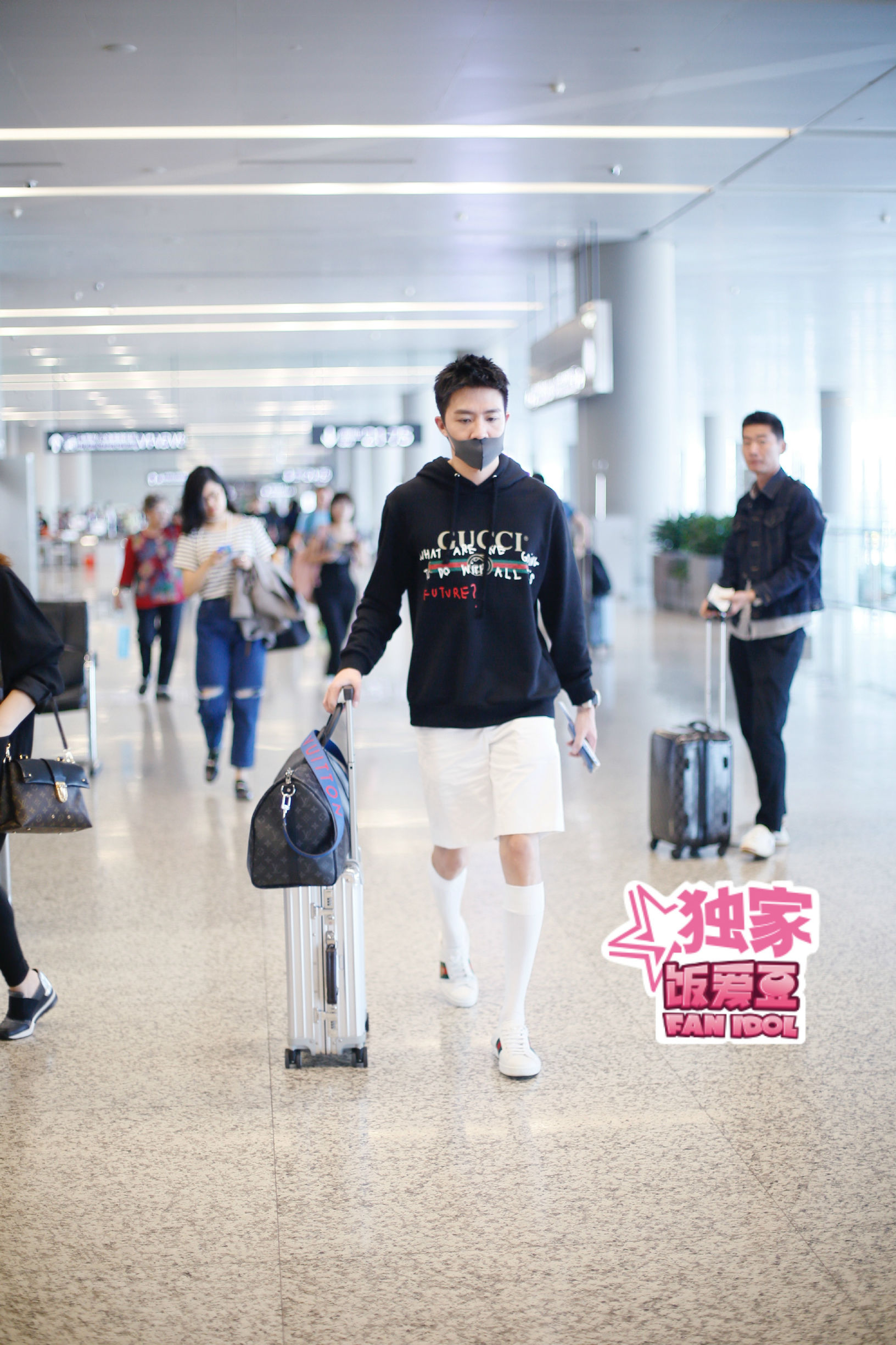 俞灏明夏季穿搭,俞灏明裤子