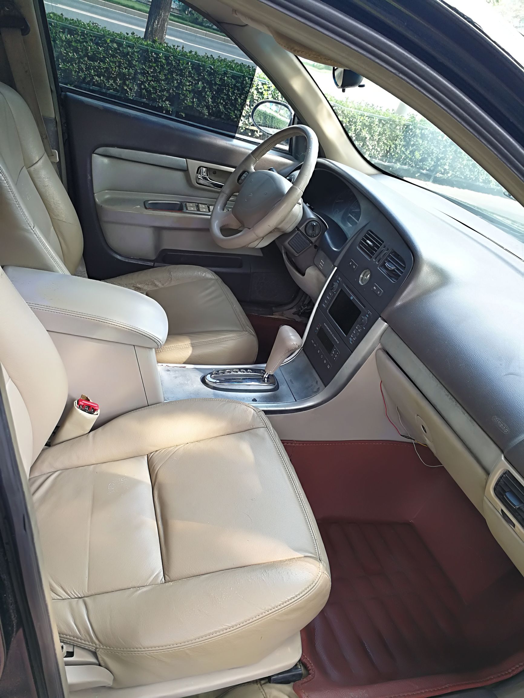 2010别克君威3.0豪华版v6多少个油,全新05款别克君威3.0豪华版v6