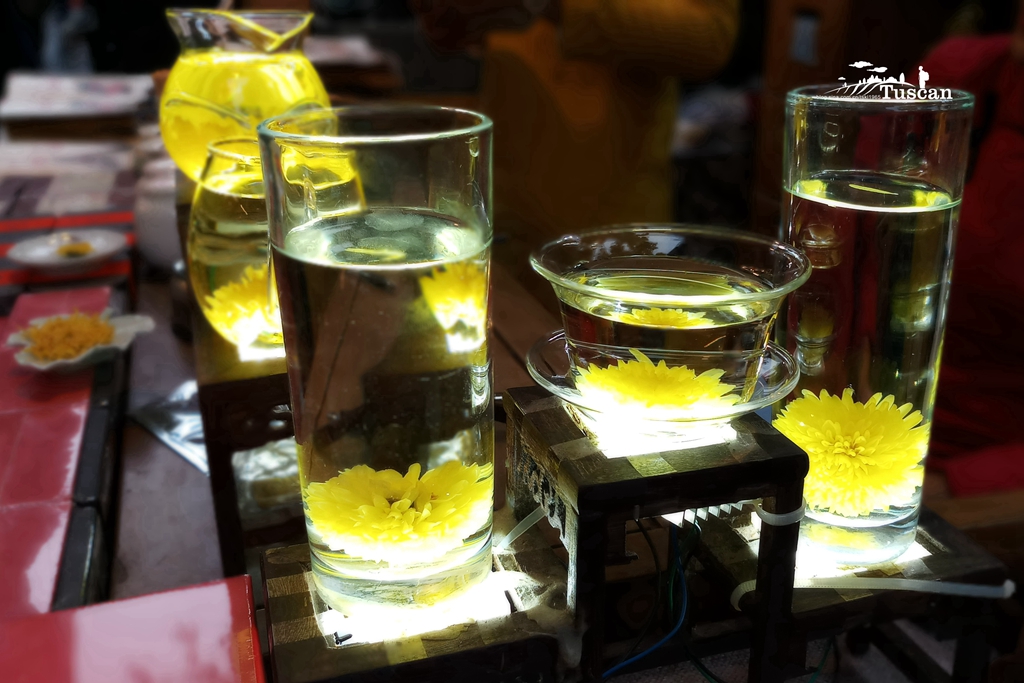 三星galaxyc8港版,三星galaxyc8像素