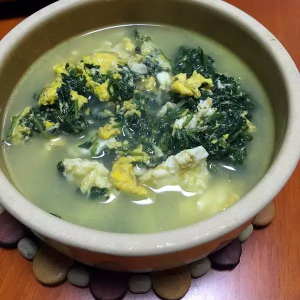 艾草煮水洗头能治银屑病吗,用艾草水洗头后长出头发