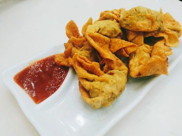 从香港去深圳吃饭,从香港过来布吉吃炒粉