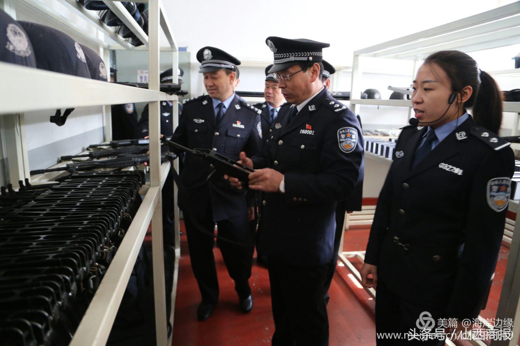 县公安局扎实开展警务实战大练兵,公安十九大忠诚保平安实战演练