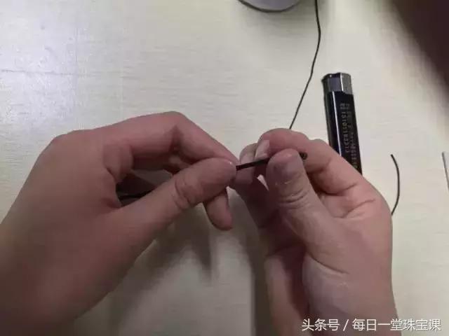 手串突然断了有讲究吗,手串珠子容易磨断绳子要怎样防止