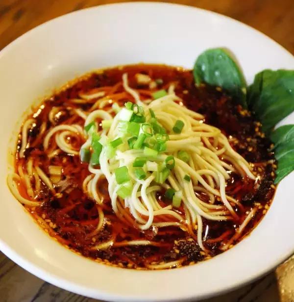 武汉最值得吃的中午饭 (武汉中午吃什么好)