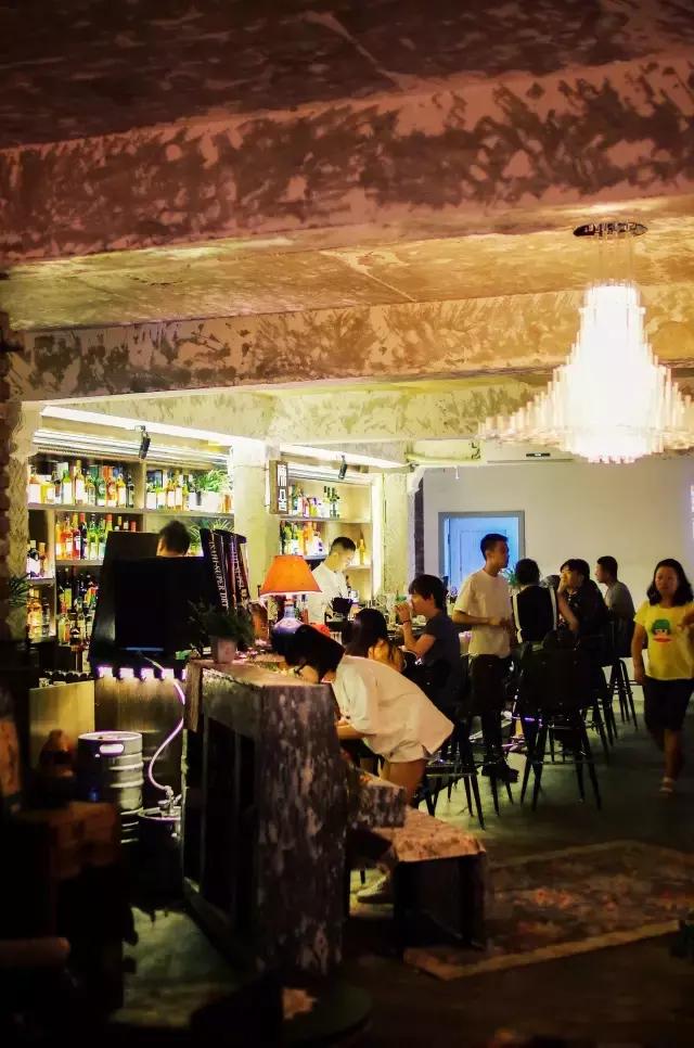 贵阳鸡尾酒吧攻略,贵阳唯一能脱单的酒吧