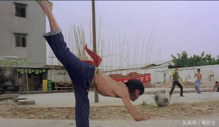周星驰拍少林足球,周星驰演少林足球多少岁