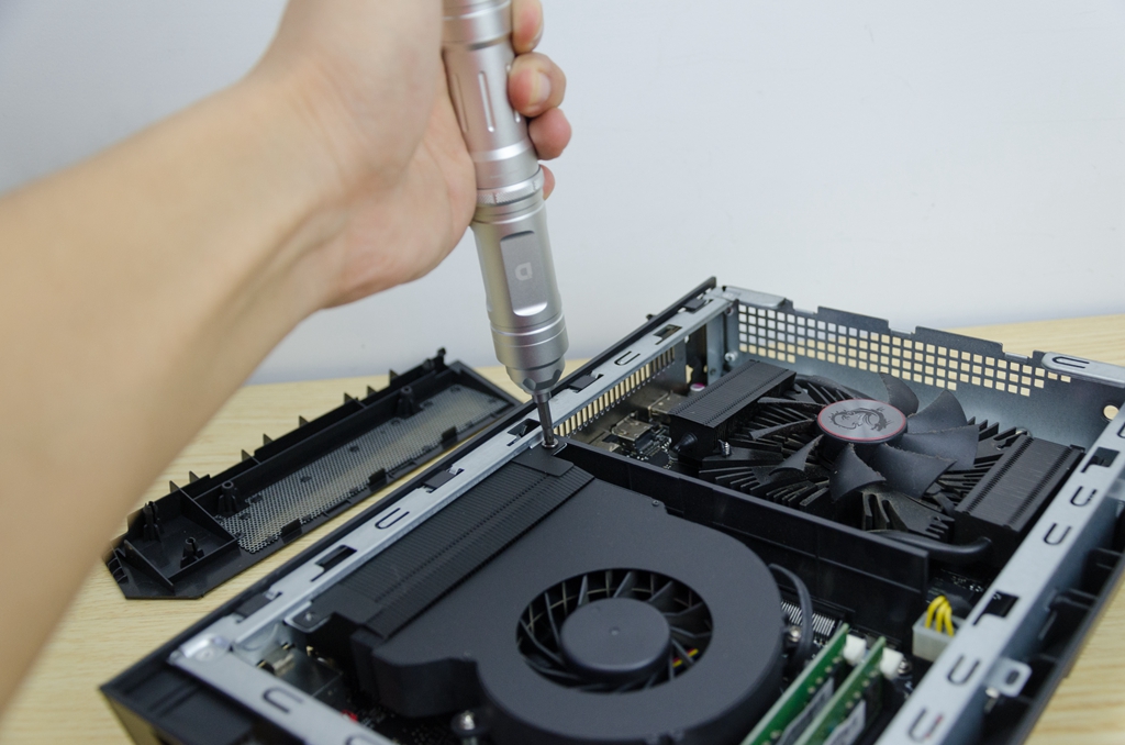 微星海皇戟3吃鸡测评,海皇戟3散热评测