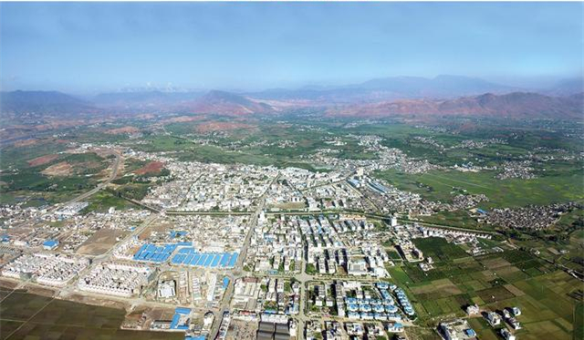 我的故乡彝族,我的故乡云南原唱