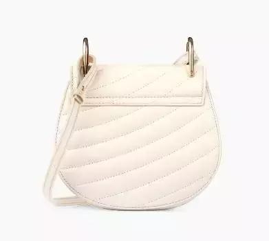 刘雯唐嫣同款小猪包,刘雯唐嫣最新消息